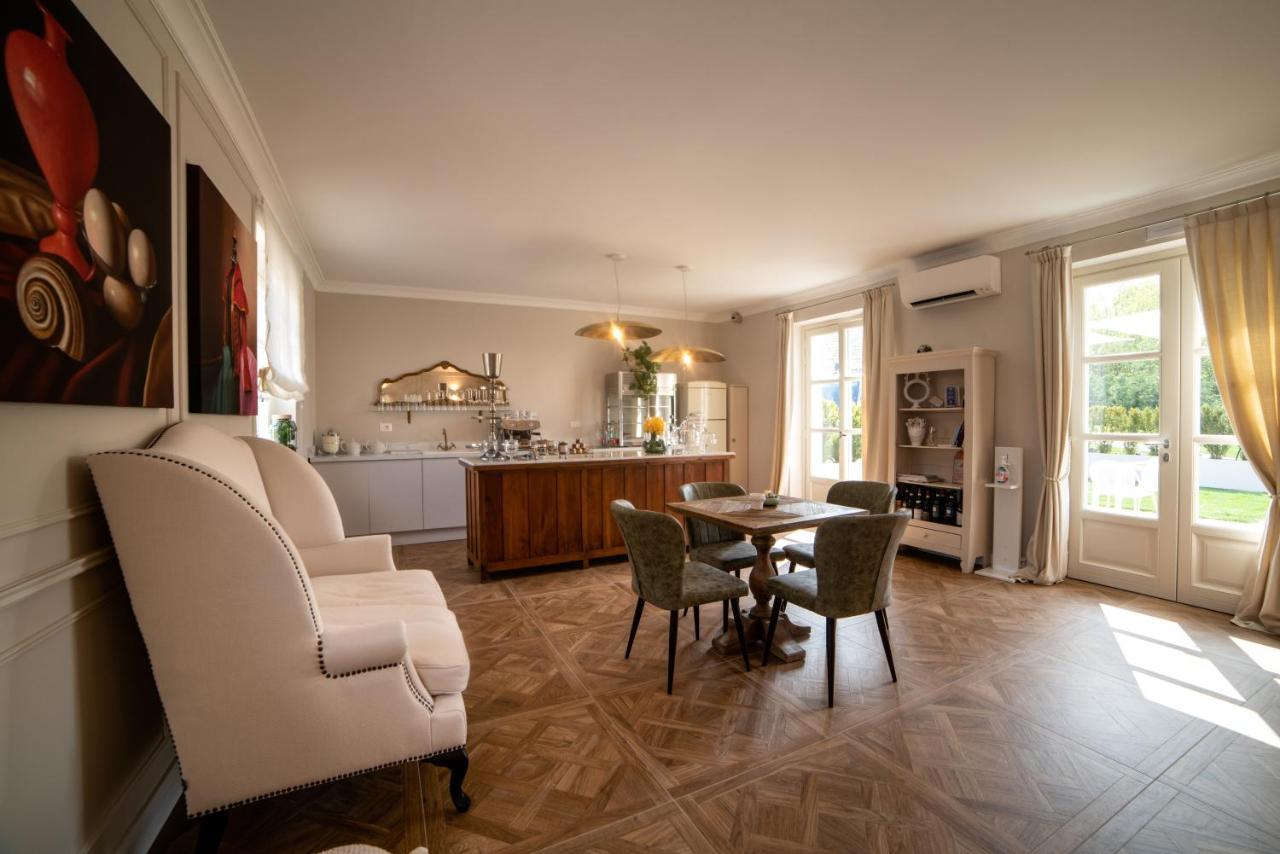 Borgo Piani - Camere Di Charme Mango Екстериор снимка